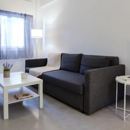 One By Olala Homes Apartment *